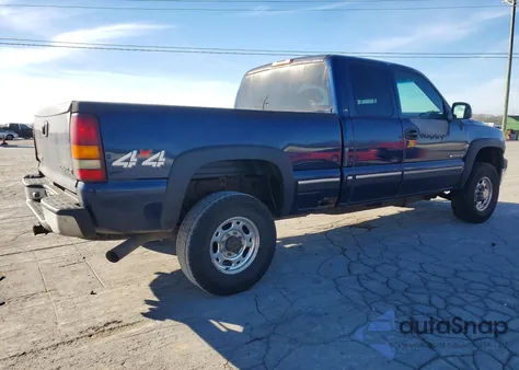 2002 Chevrolet Silverado K2500 Heavy Duty from USA, damaged, VIN 1GCHK29U02E120482